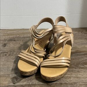 Elegant Tan Strappy Wedge Sandals